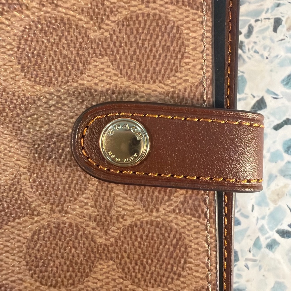 Coach Signature Canvas Notebook Planner Brown Tan Snap Closure Organizer - Picture 4 of 6